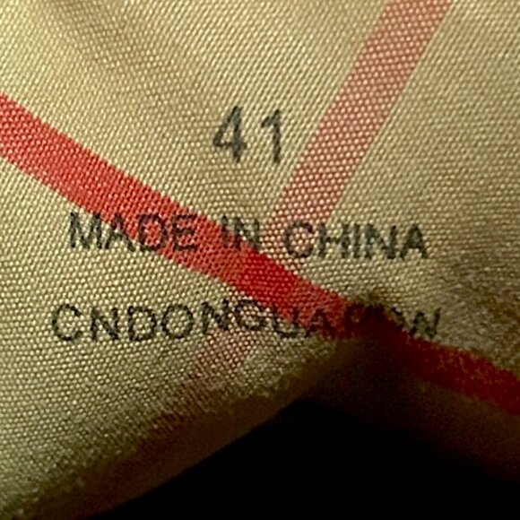 Final Markdown! Closing End Like New BURBERRY Classic Checked Sneakers Size 41 - Picture 7 of 7